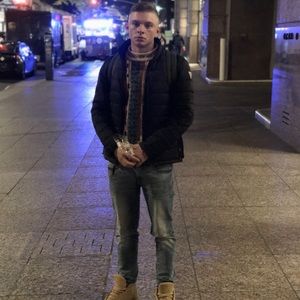 Meet your Posher, Andrew